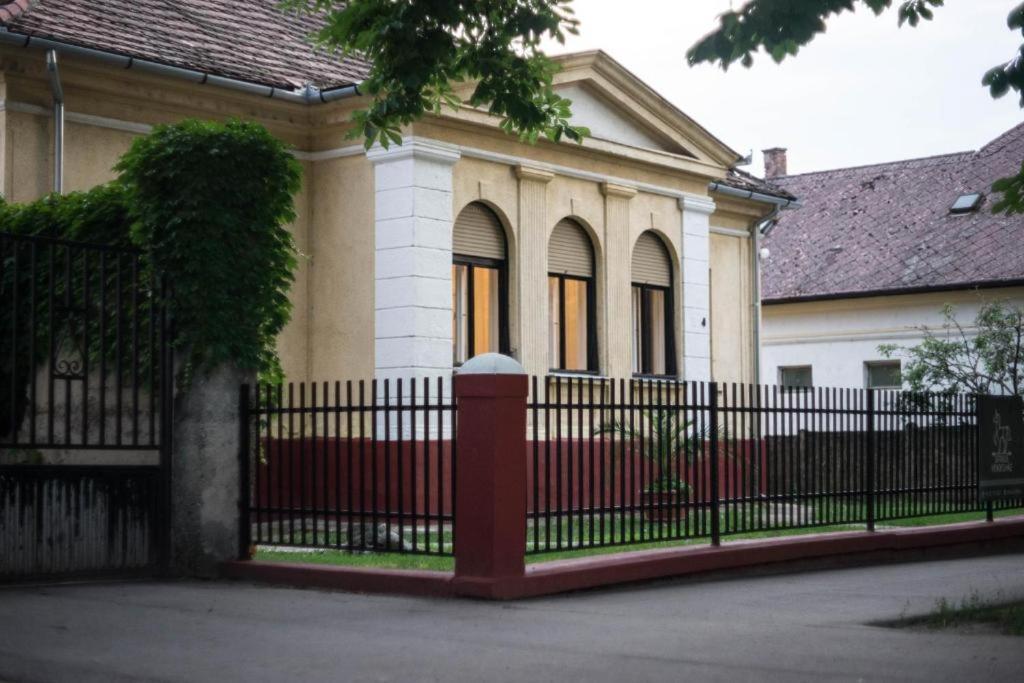 Servus Vendeghaz 2 Lengyeltoti Exterior foto